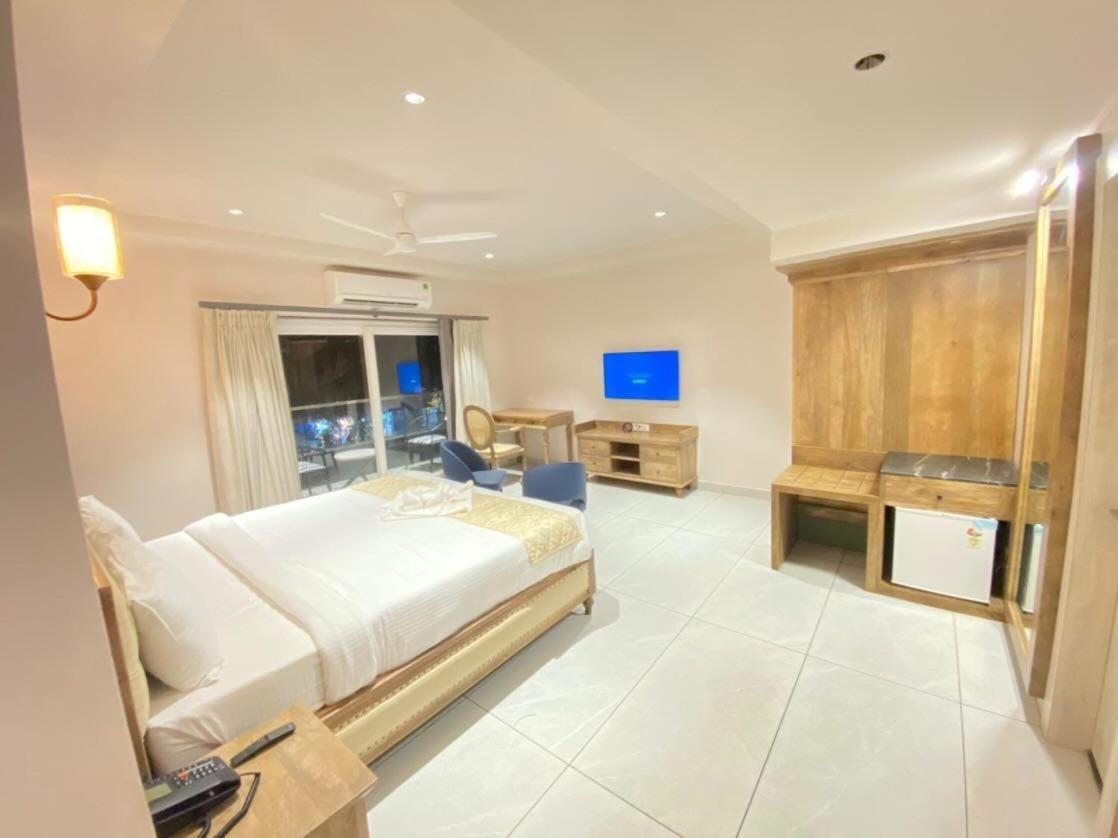 Ariena By Spree Hotels Goa Morjim Exteriör bild